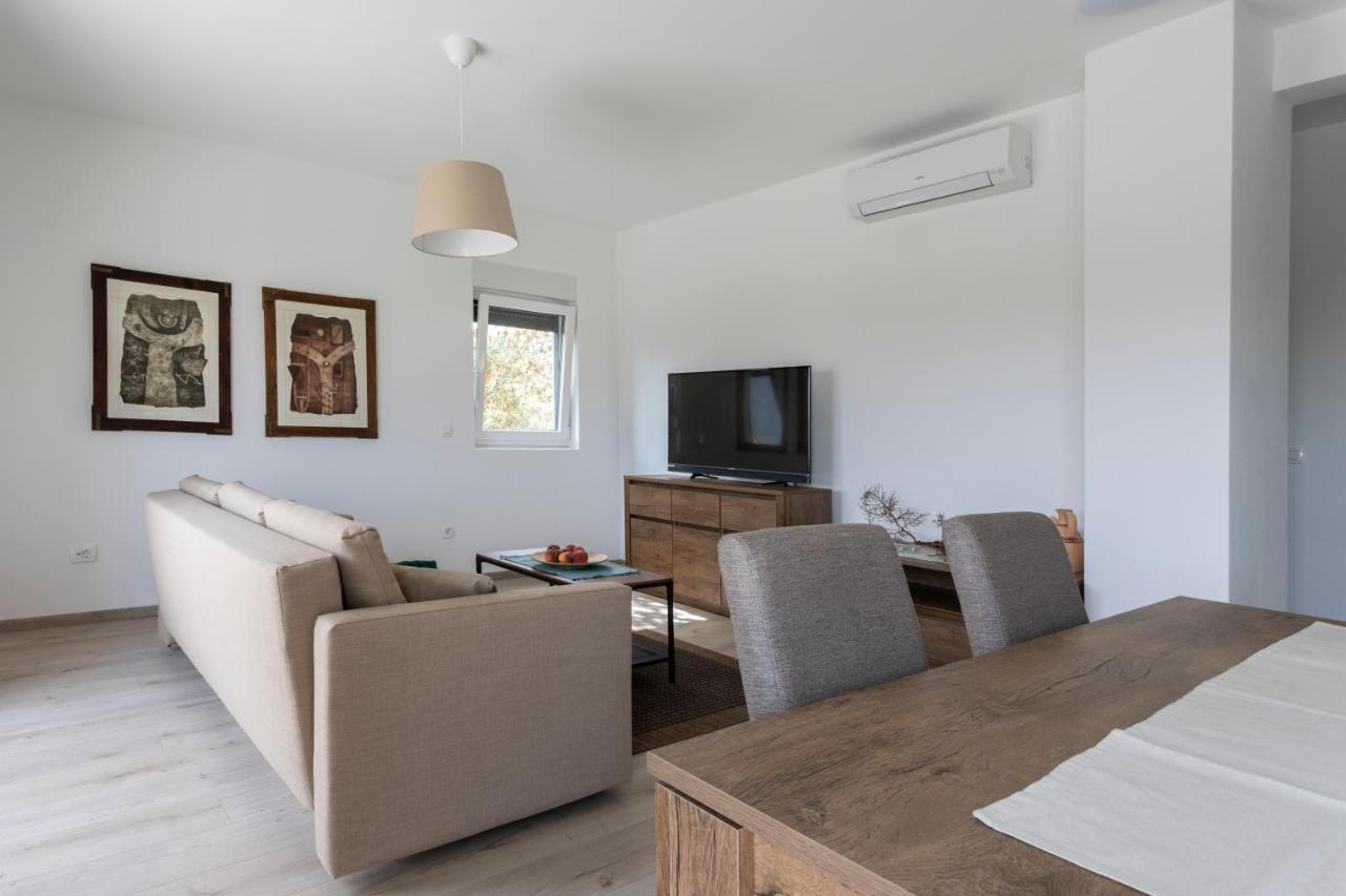 Atena Zaton 2 Apartment Nin Luaran gambar