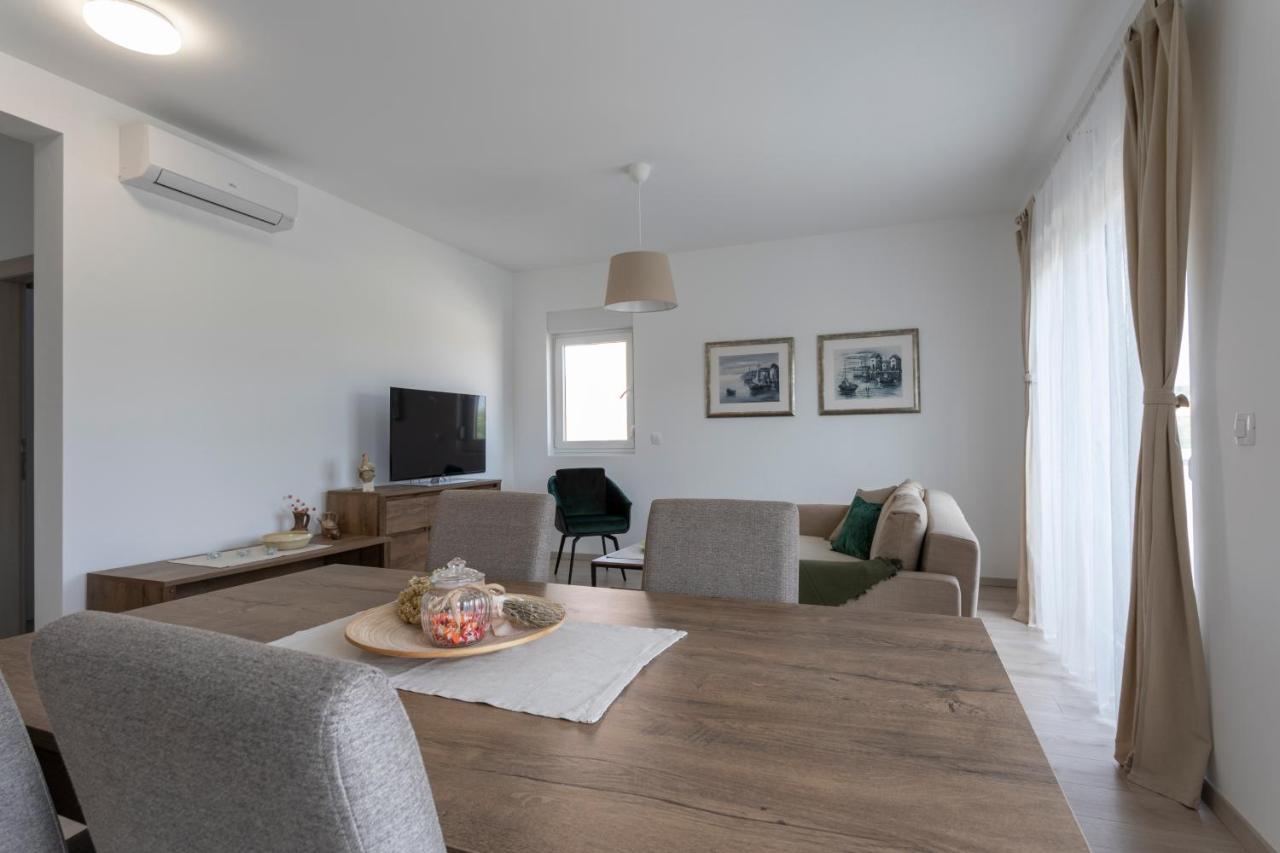 Atena Zaton 2 Apartment Nin Luaran gambar