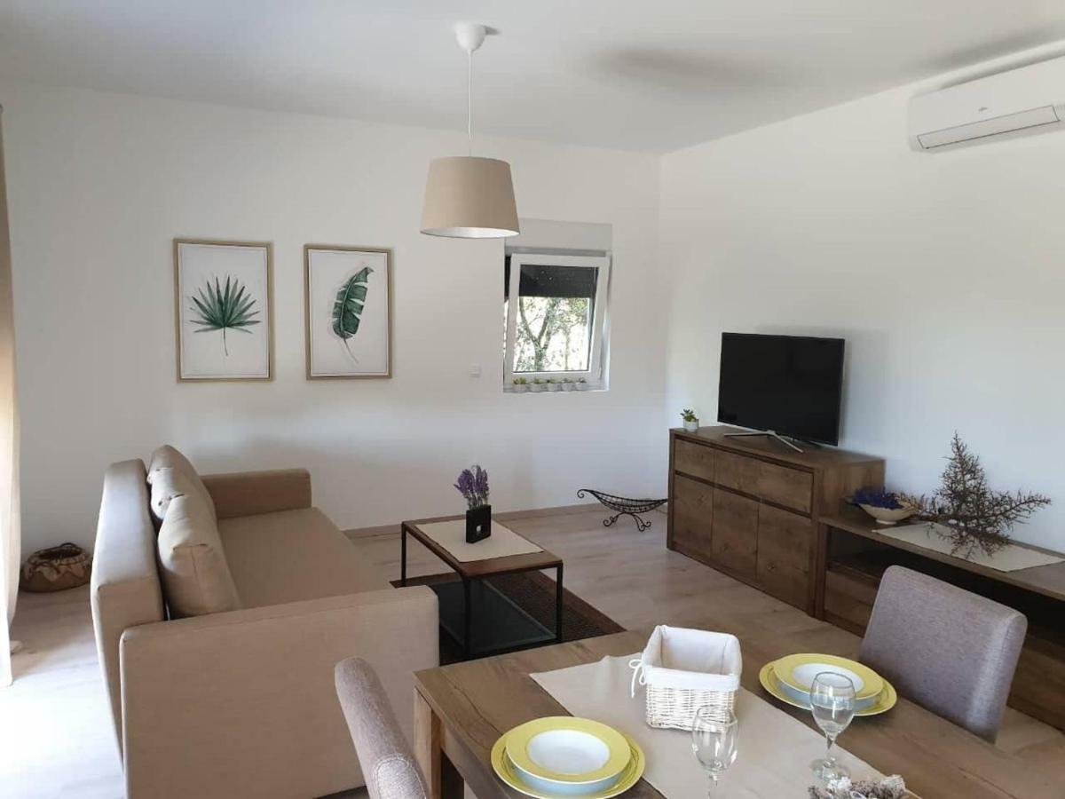 Atena Zaton 2 Apartment Nin Luaran gambar