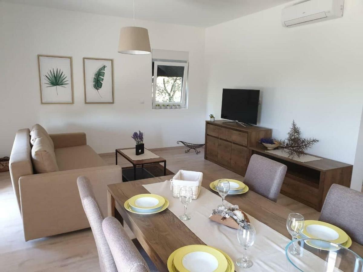 Atena Zaton 2 Apartment Nin Luaran gambar