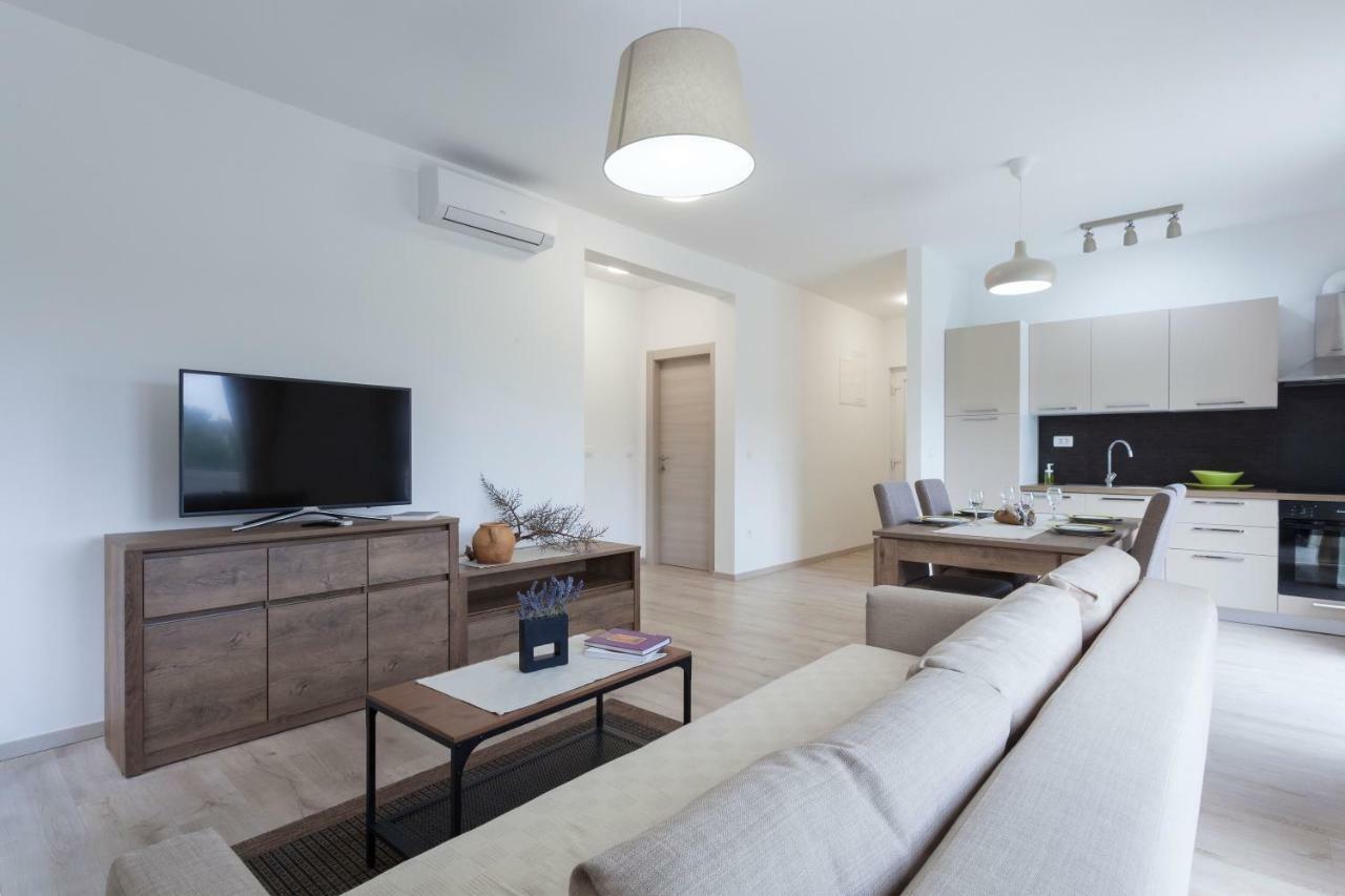Atena Zaton 2 Apartment Nin Luaran gambar