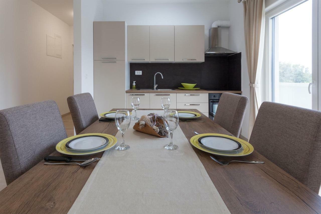Atena Zaton 2 Apartment Nin Luaran gambar