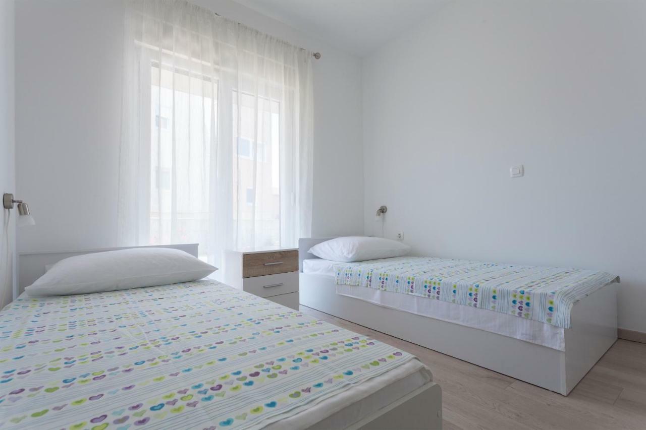 Atena Zaton 2 Apartment Nin Luaran gambar